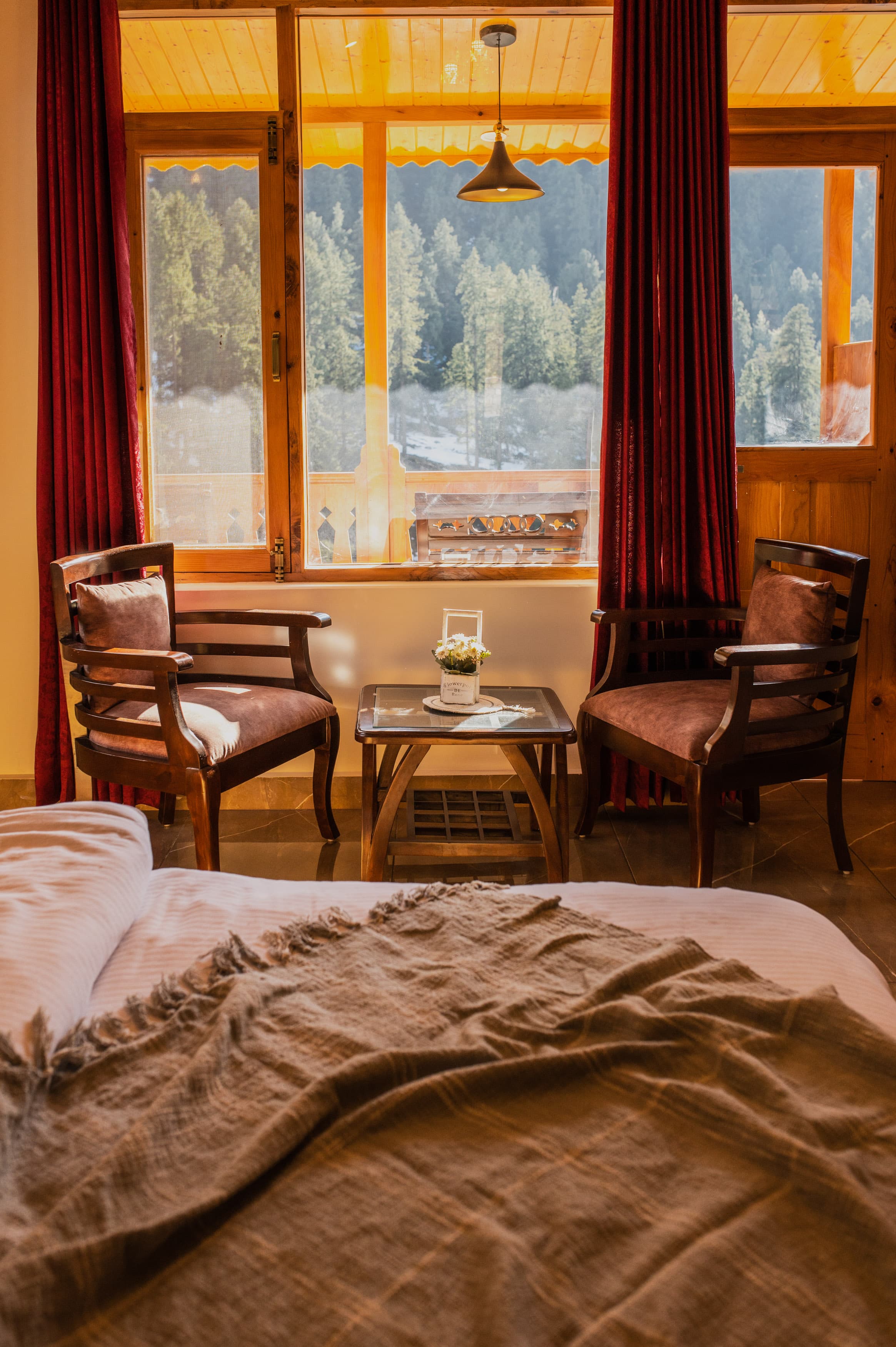 Infinity pool corner